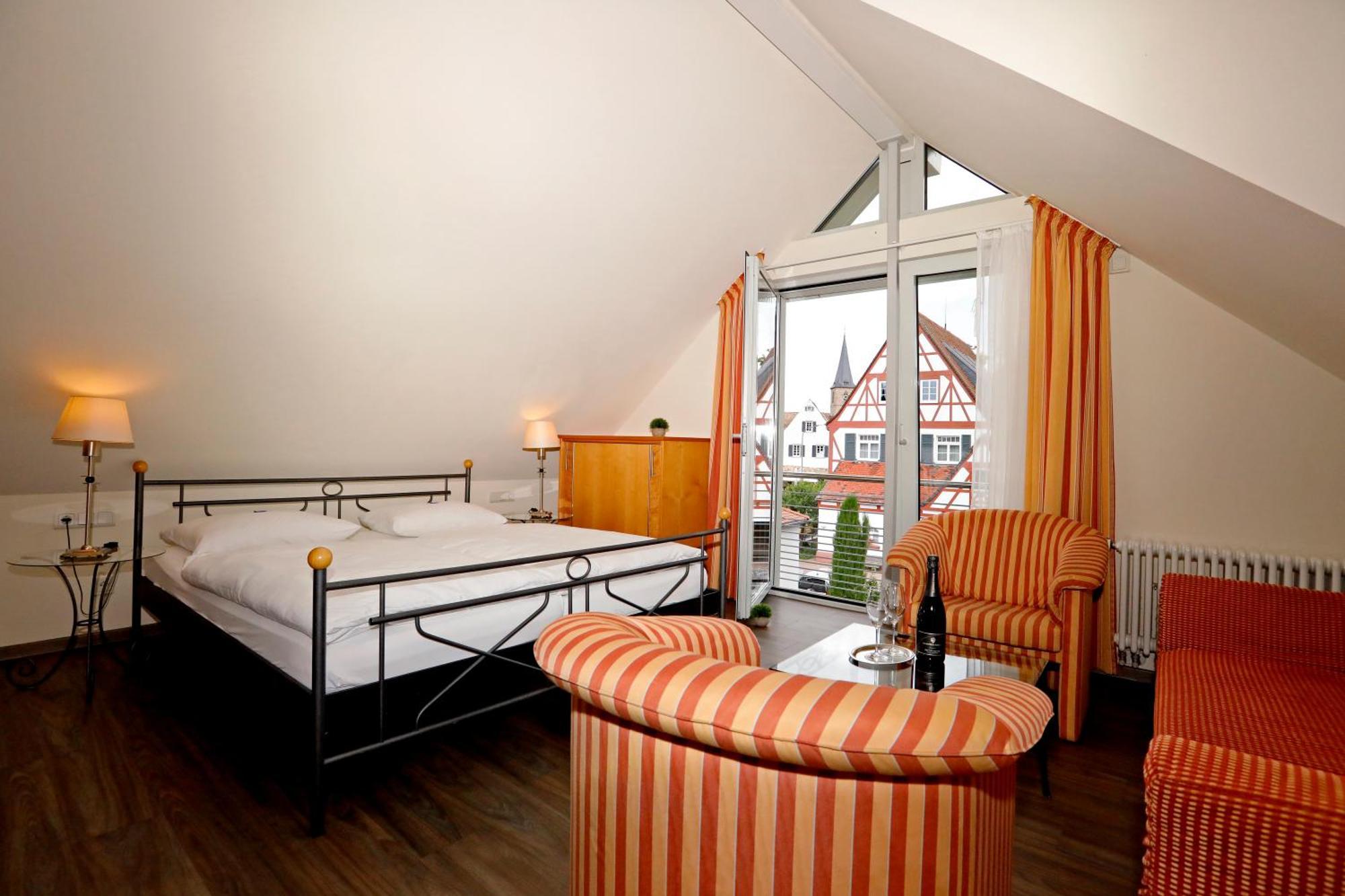 Landhotel Altes Wasserwerk Gbr Фрайнсхайм Екстериор снимка