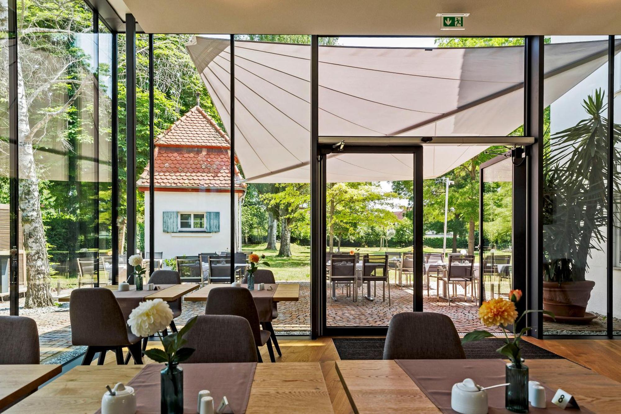 Landhotel Altes Wasserwerk Gbr Фрайнсхайм Екстериор снимка