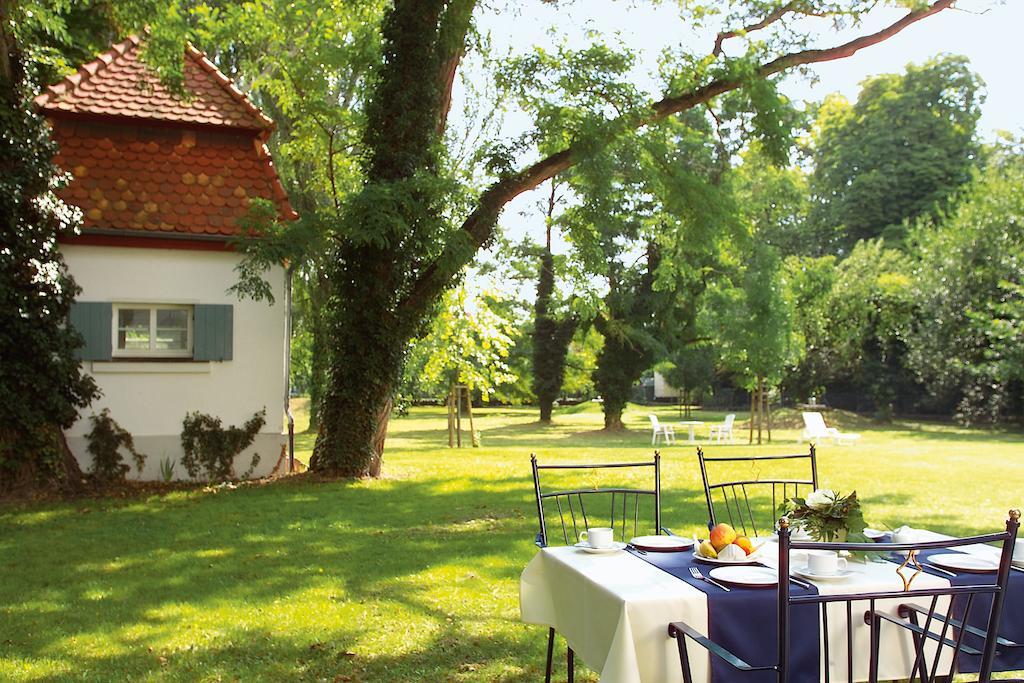 Landhotel Altes Wasserwerk Gbr Фрайнсхайм Екстериор снимка